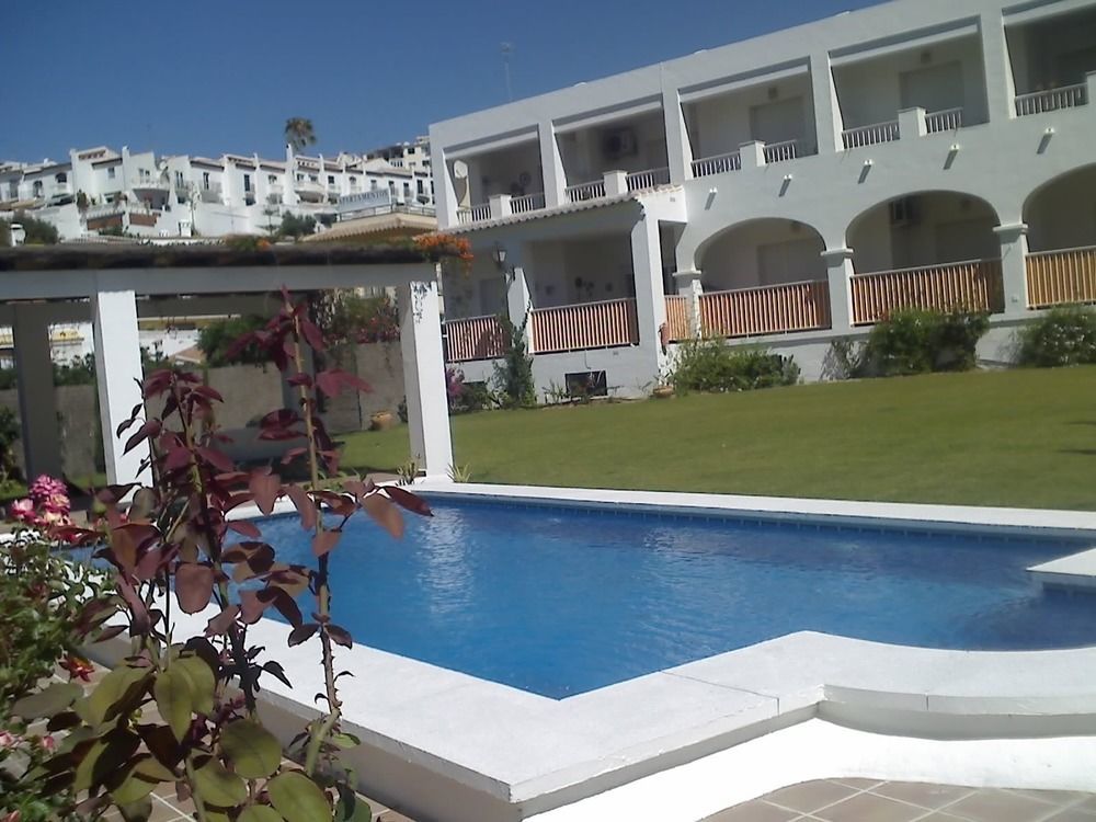 At Almoraide Rooms Suites (Adults Only) Nerja Dış mekan fotoğraf