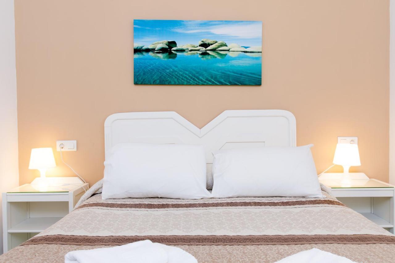 At Almoraide Rooms Suites (Adults Only) Nerja Dış mekan fotoğraf